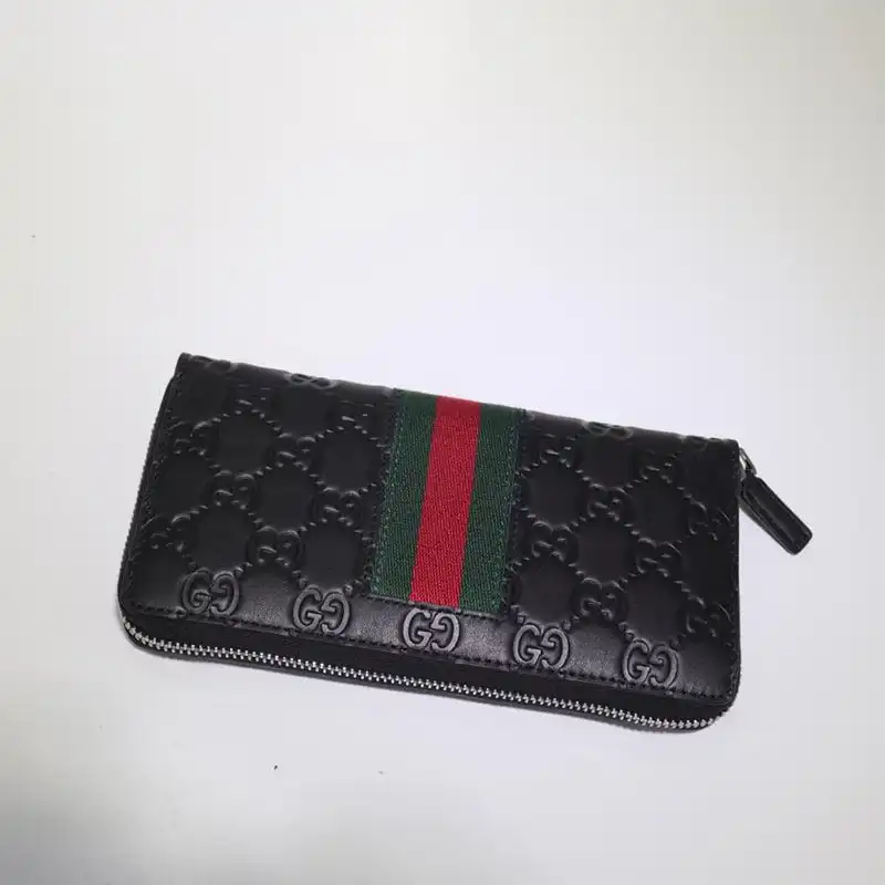 G*u*i brand handbags zip around wallet 1904g0011