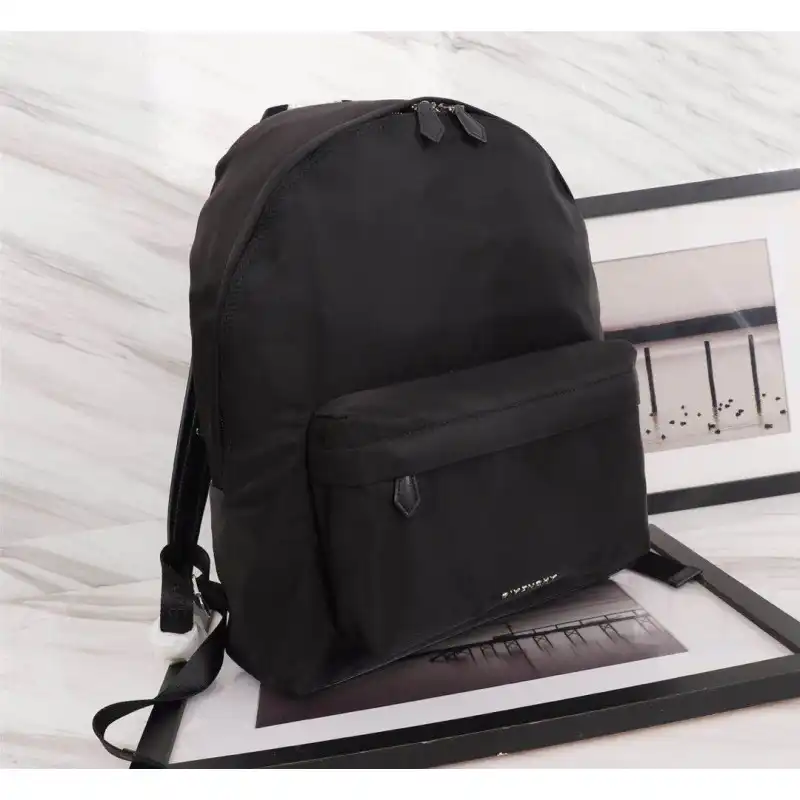 Givenchy Bags 1910GIV0040