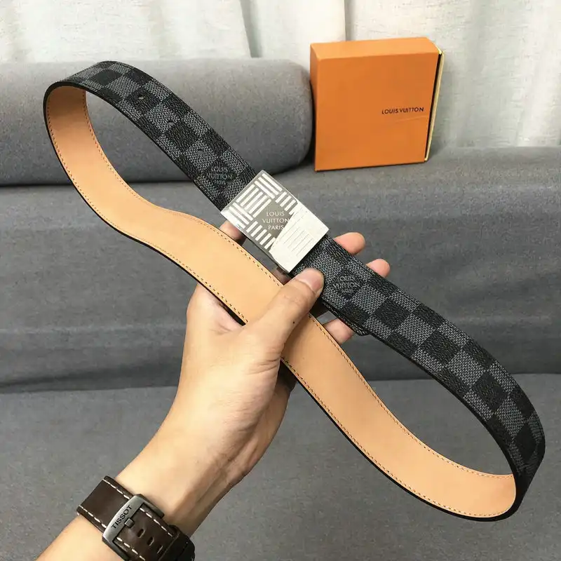 LV Belts 2102SH0069