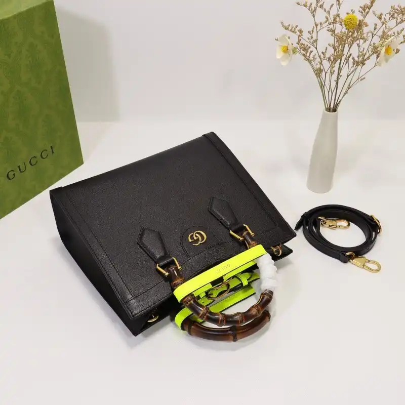 G*u*i s bags 2108dj0082