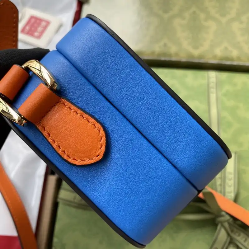 G*u*i s bags 2108ya0097