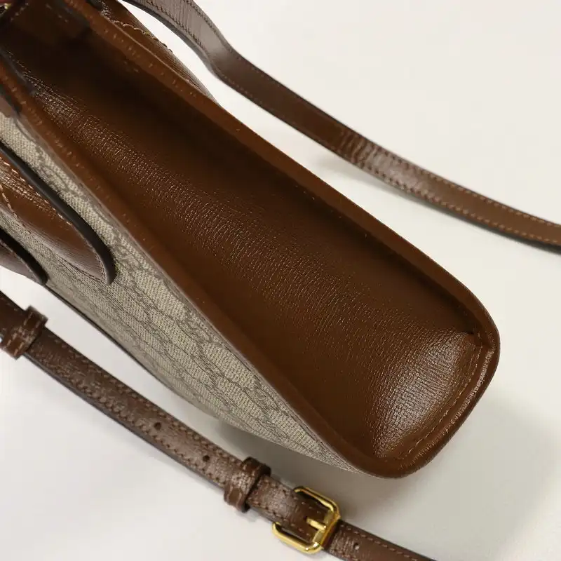 G*u*i bags 2109dj0022