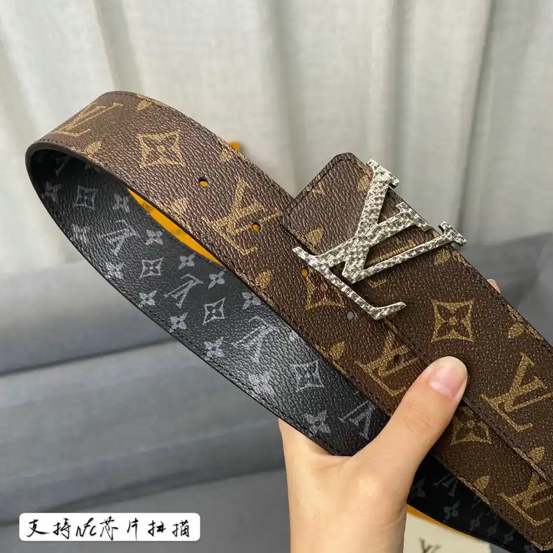 LV Belts 2111XA0019