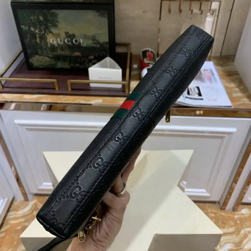 G*u*i bags 2111yz0004