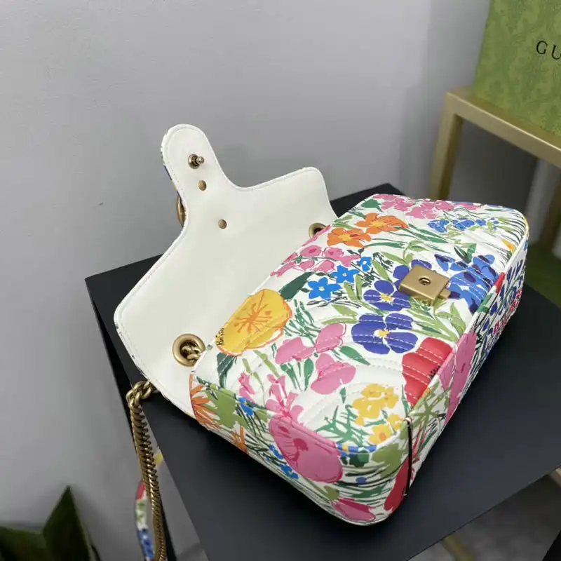 G*u*i bags 2112dj0047