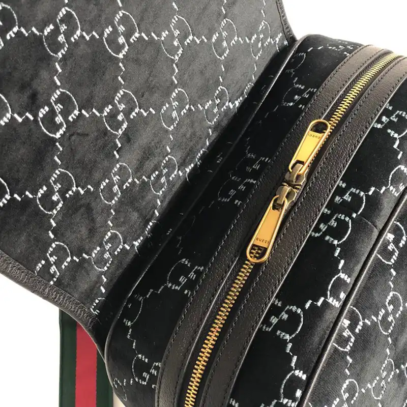 G*u*i bag 2201ht0005