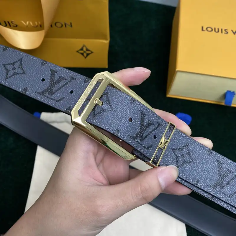 LV Belts 2201XA0208