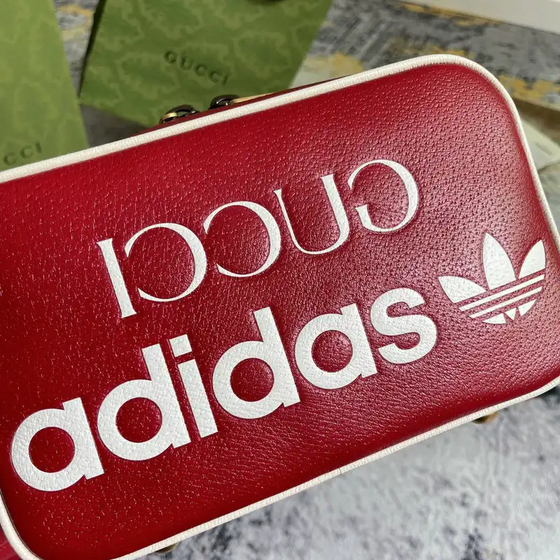 G*u*i bag 2208dj0040