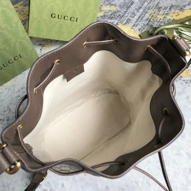 G*u*i bag 2210dj0036