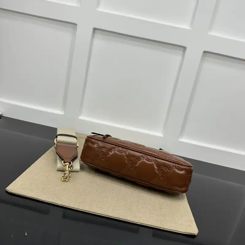 G*u*i bag 2301ya0021