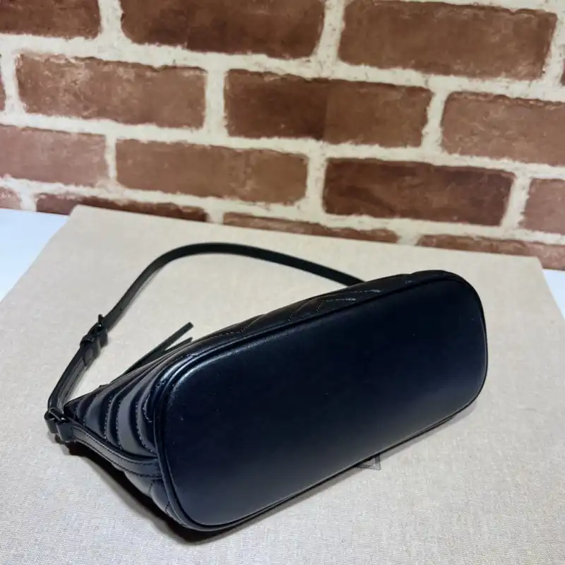 G*u*i bag 2304ya0092