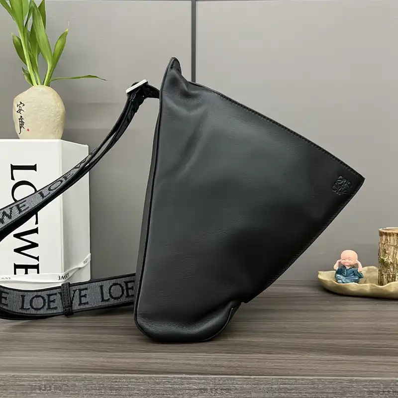 Loewe Bags 2404YA0082