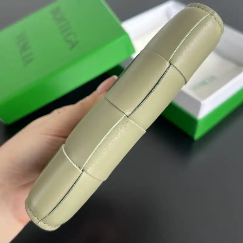 Bottega Veneta Bags 2409SF0119