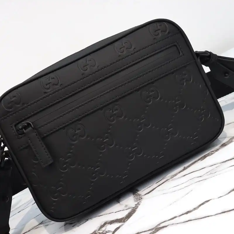 G*u*i bags 2410ya0191