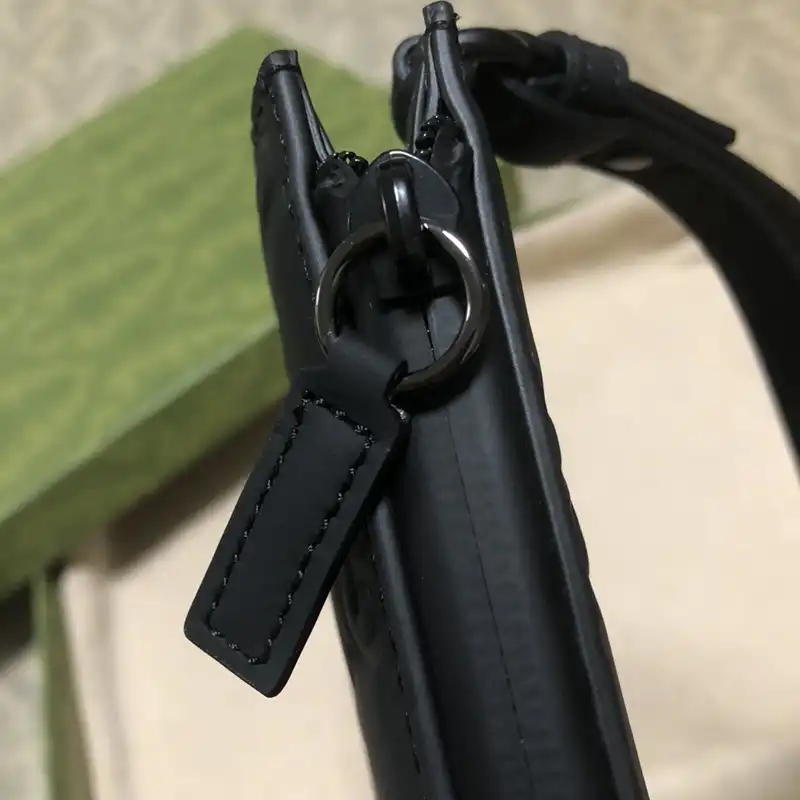 G*u*i bags 2411ya0138