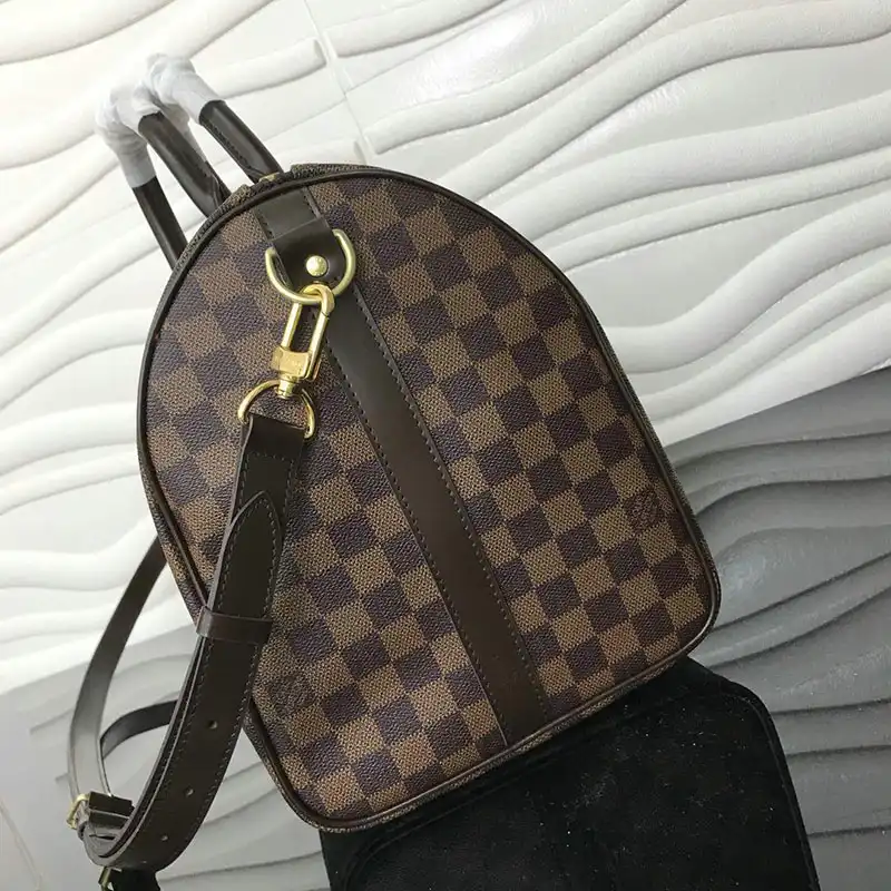 LV Bags 19T1L0642