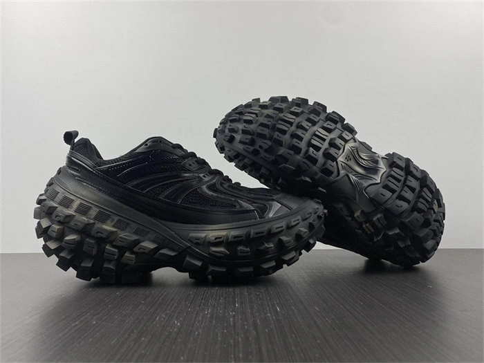 BLCG DEFENDER BLACK 685613 W2RA6 UrbanChic 4456