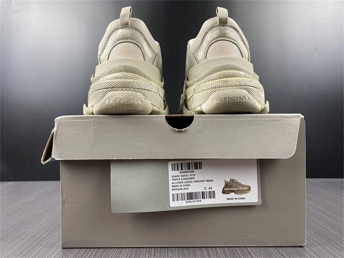 Supportive BLCG TRIPLE SNEAKER 524039 W2FA1 4405