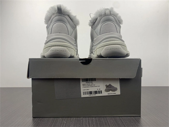 BLCG Triple S Fake Fur Grey 668563 W3CQ5 Supportive 4433