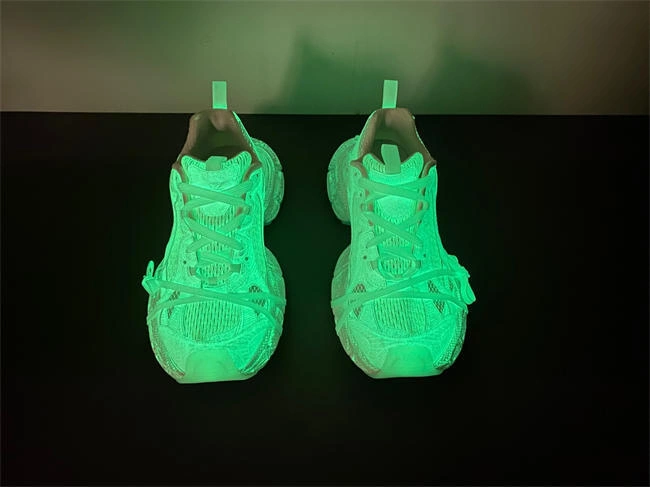 Elegant Balenciaga PHANTOM SNEAKER 734734 W3XLG 4328