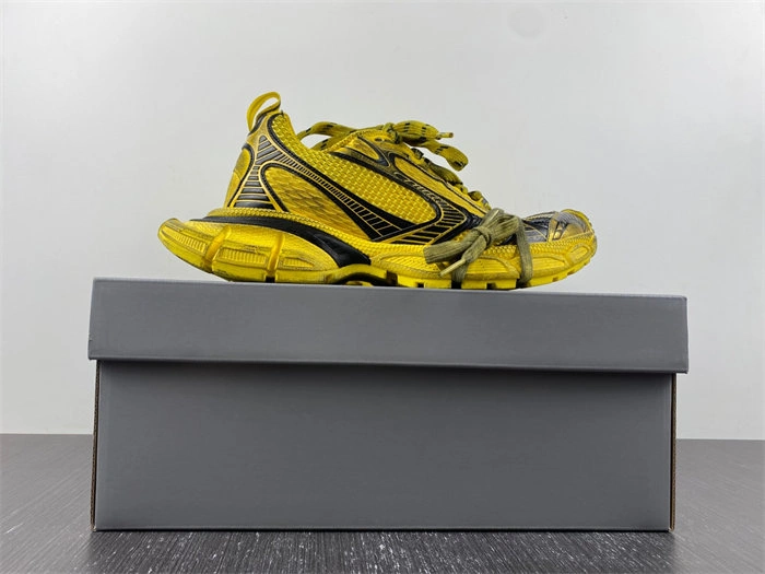 Balenciaga 3XL Yellow 734734 W3XL2 WeatherProof 4384