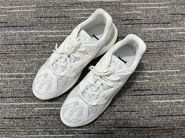 Practical Dior Sneaker 1261