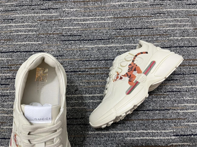 allseason G*u*i rhyton sneaker 271