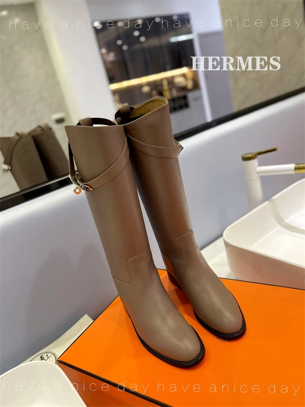 Comfortable H Boot 2422