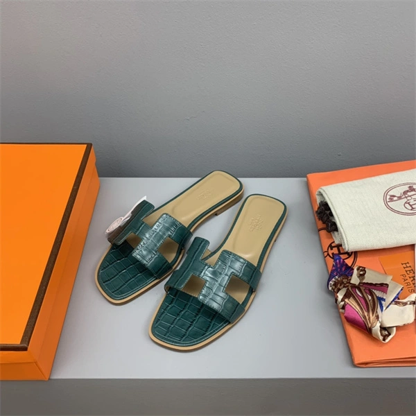 H Slipper Refined 2328