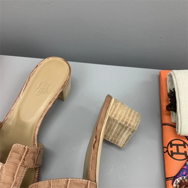 H Slipper Unisex 2365