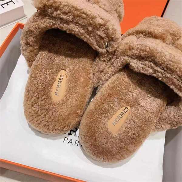 Efficient H Slipper 2380