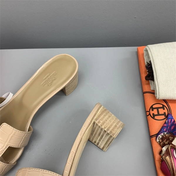 Timeless H Slipper 2385