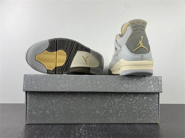 Jordan 4 Retro SE Craft Photon Dust DV3742- EyeCatching 3925