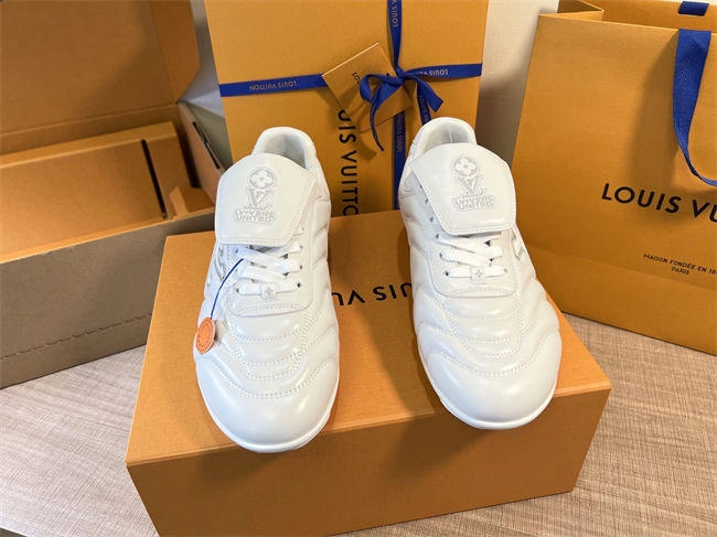 Louis Vuitton WrinkleFree 1668