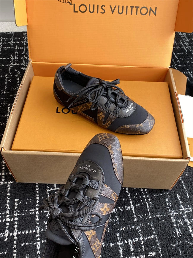 Louis Vuitton WeatherProof 1662