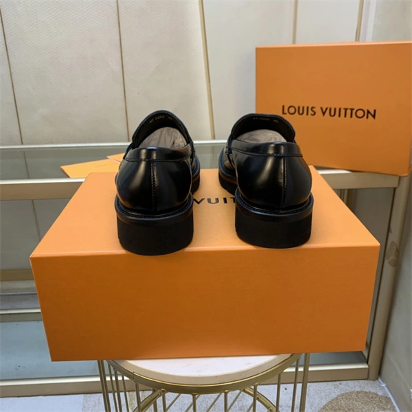Sleek Lv Loafer 1885