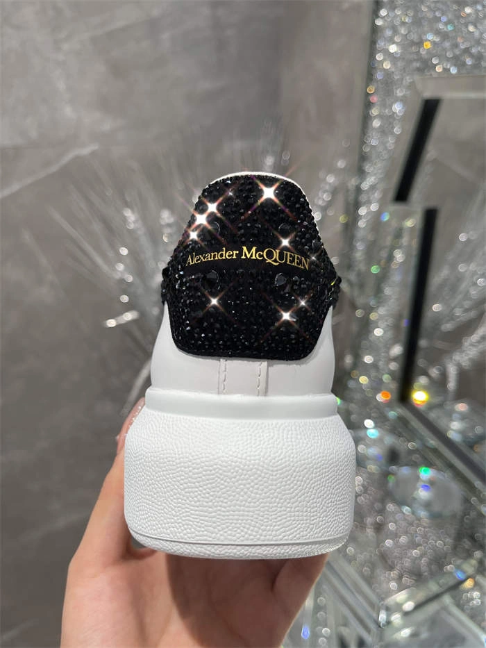 Mc Queen Affordable 2552