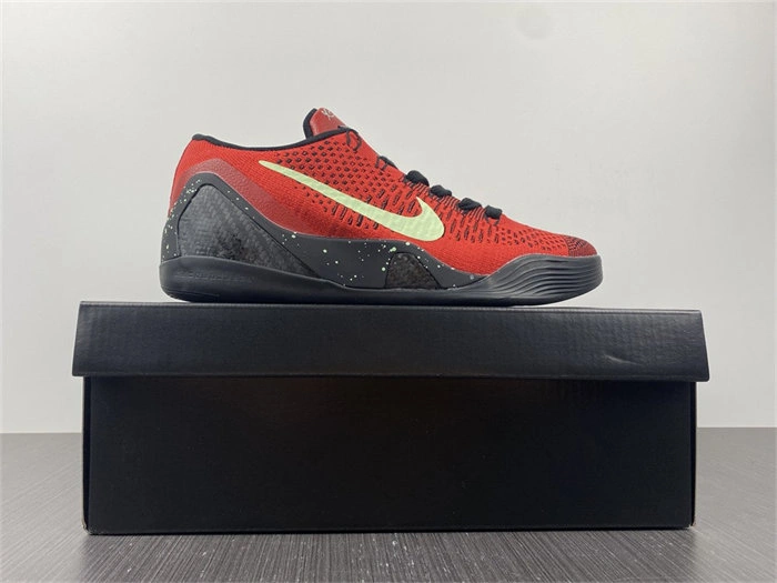 WrinkleFree Nike Kobe 653456- 5021