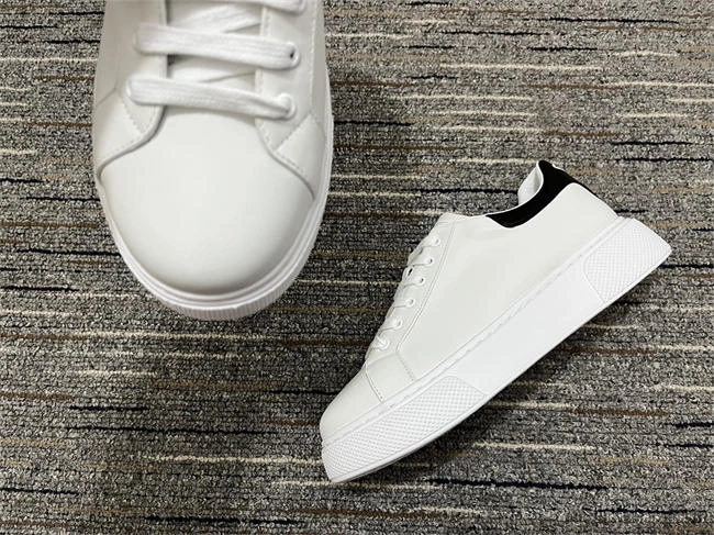 EasyMatch Prada Leather Sneaker 3318