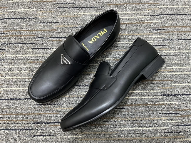 Reliable Prada Loafer 3337