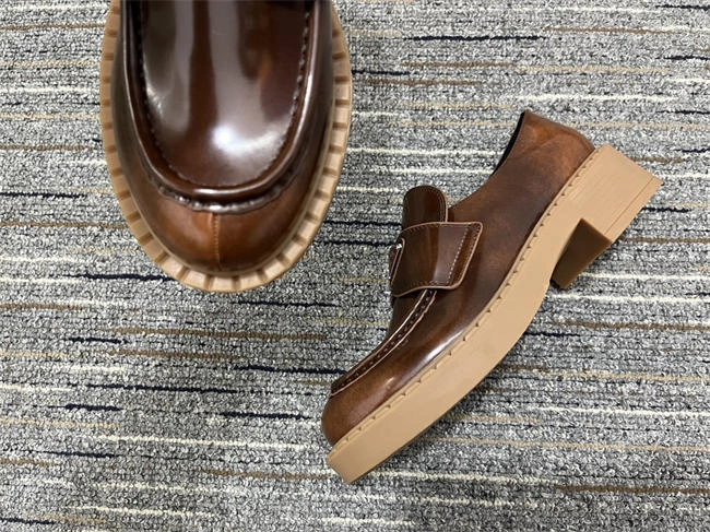 EasyMatch Prada Loafer Women 3335