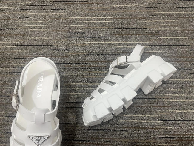 Prada Slipper FashionForward 3342