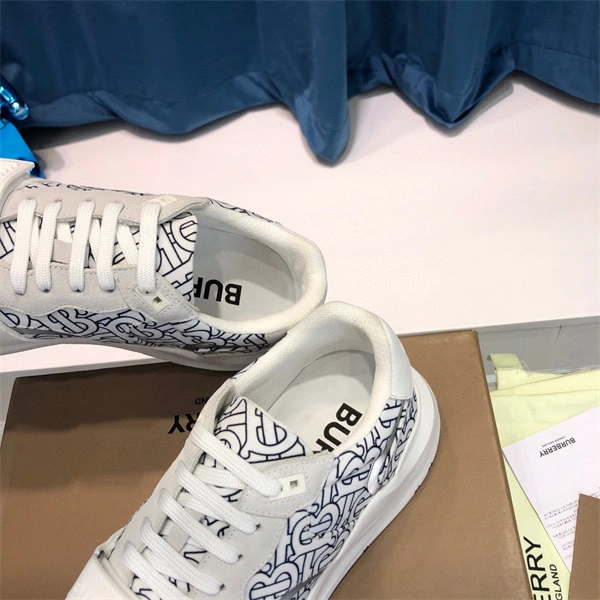 StreetReady bvrberry  MJ 2639